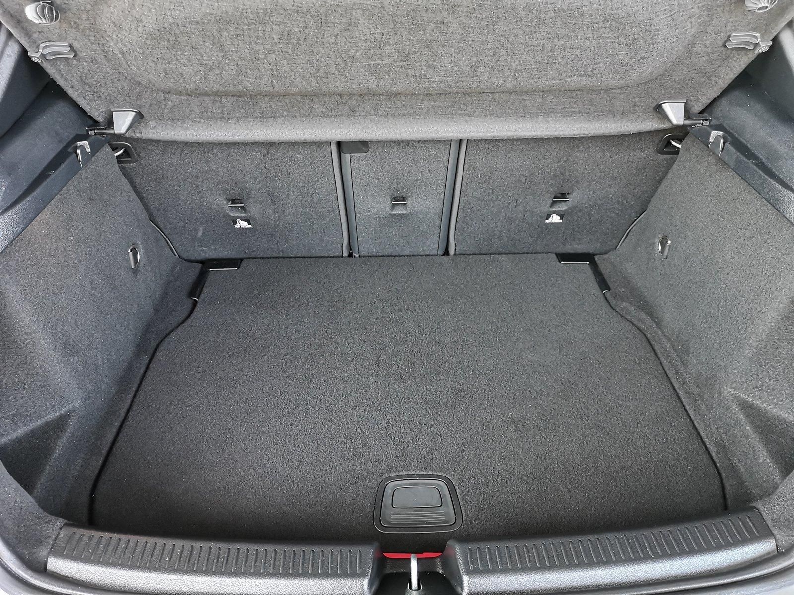Mercedes-Benz A 180 Progressive - Samsaru's Car Outlet