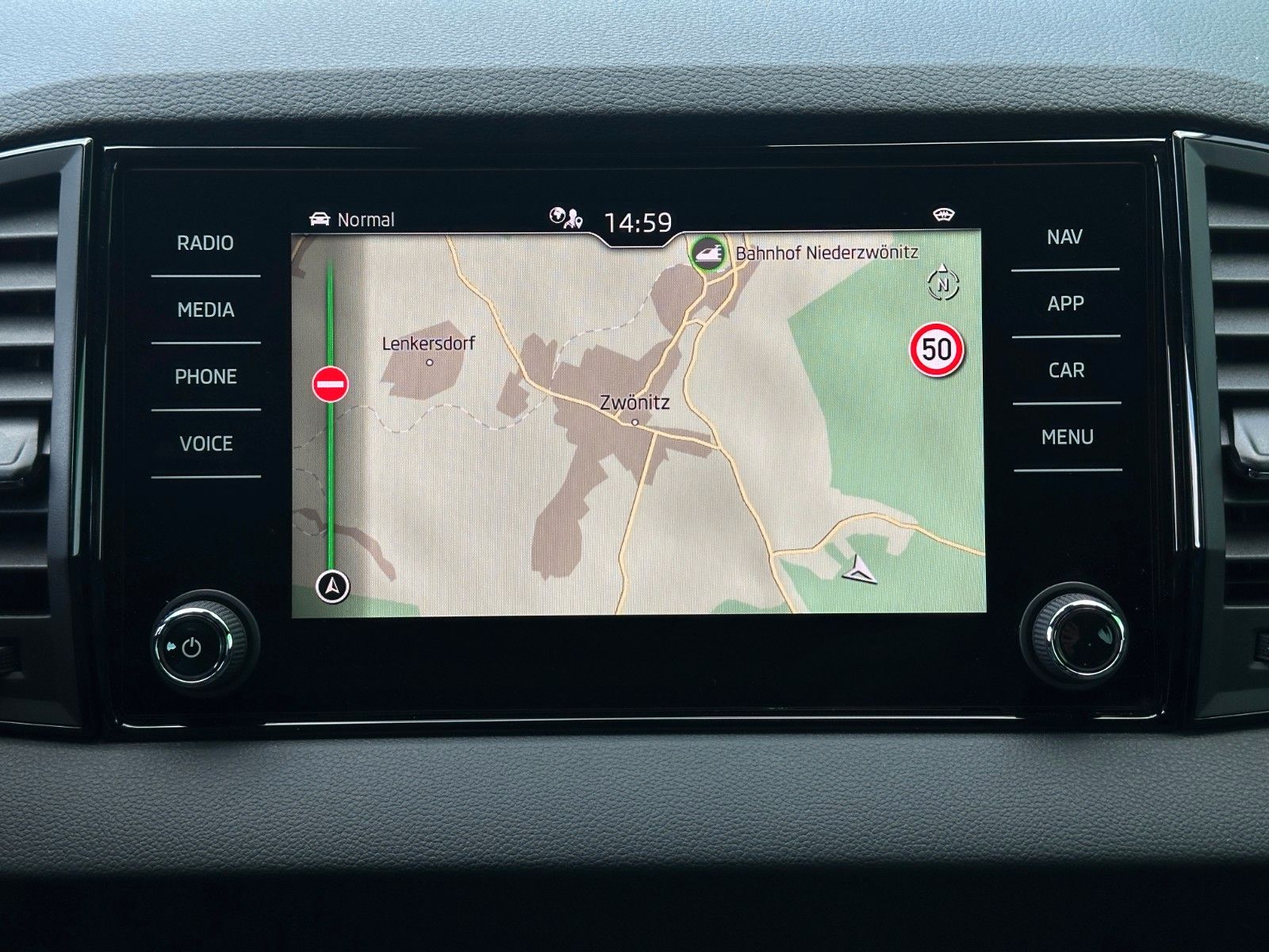 Skoda 150PS 4x4 DSG Sportline Matrix NAVI eHK LM18"AHK