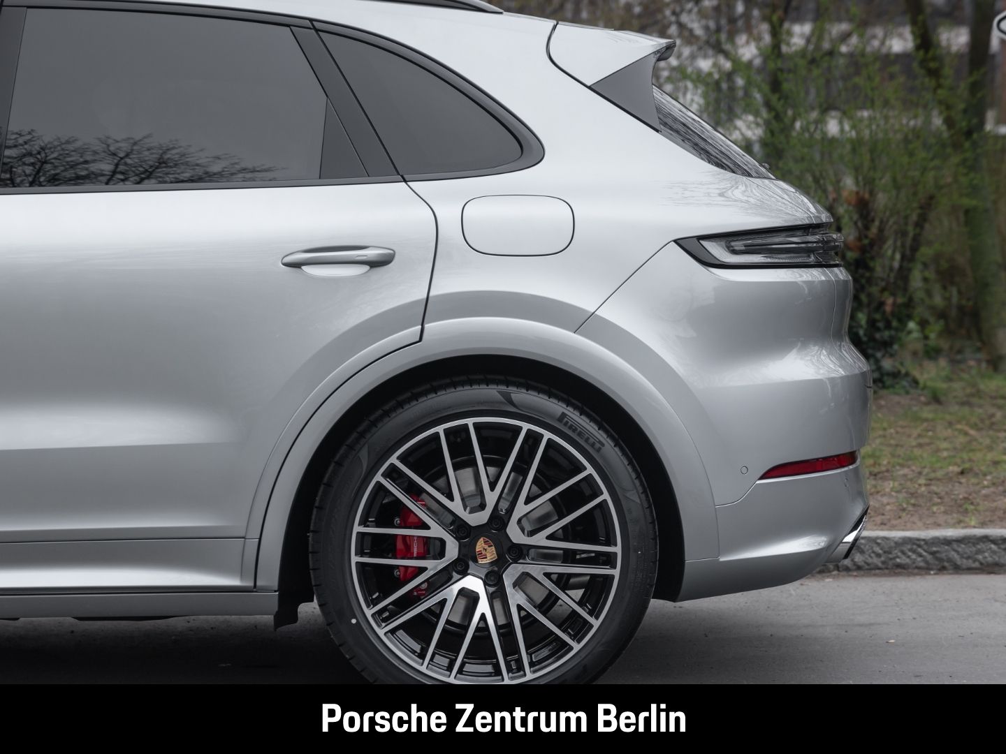Porsche Cayenne S E-Hybrid Burmester Sportabgasanlage