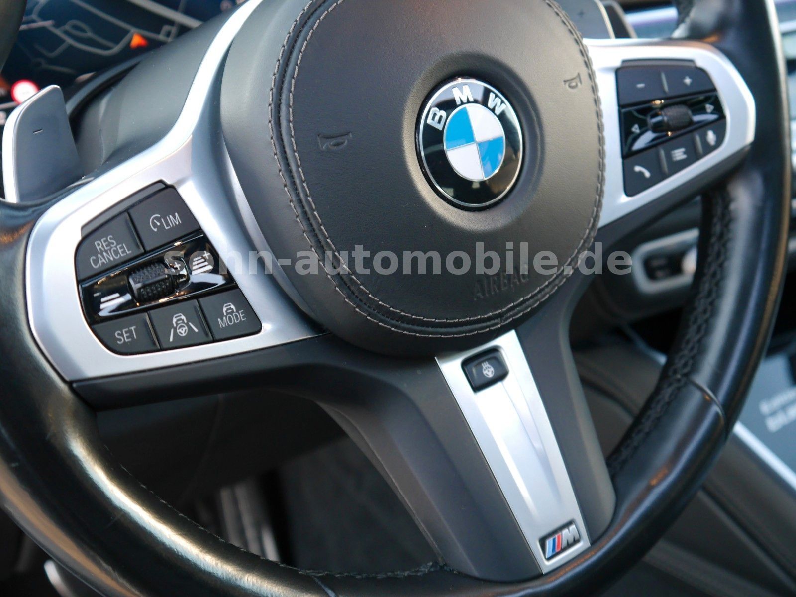 BMW X6 xDrive 40d M-Sport Edition Black - Samsaru's Car Outlet
