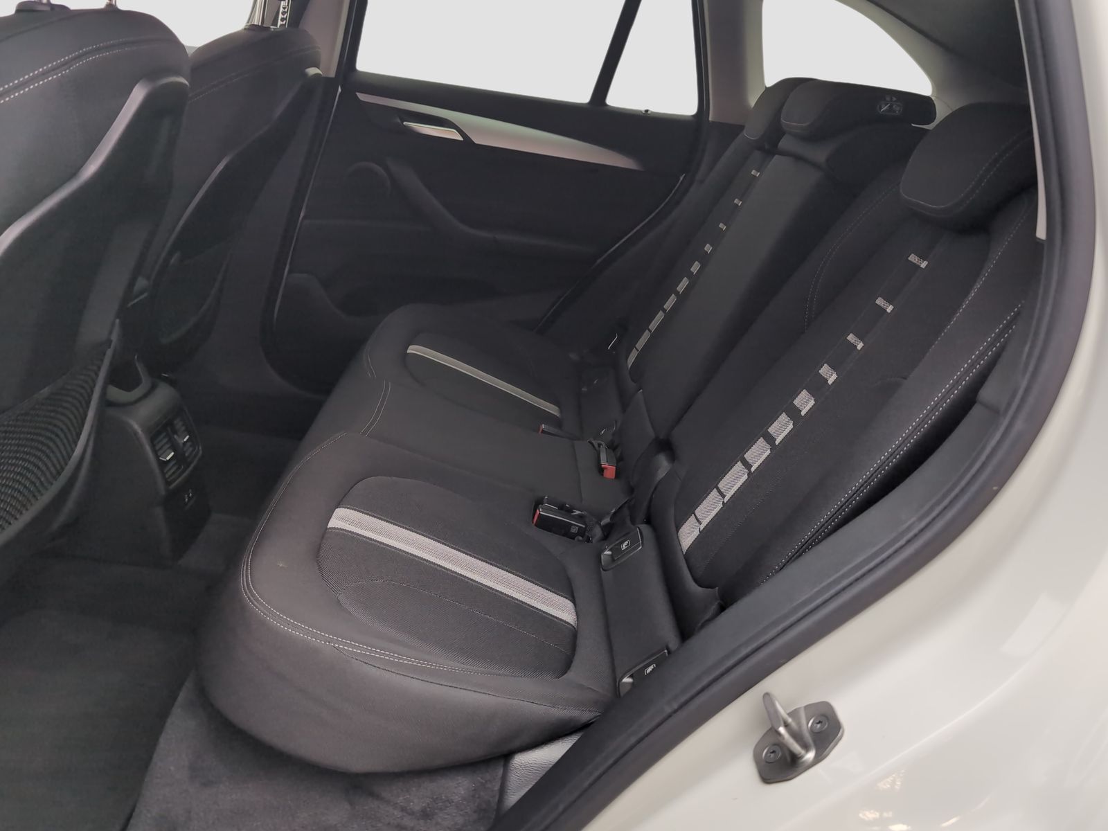 BMW X1 xDrive25e - Samsaru's Car Outlet