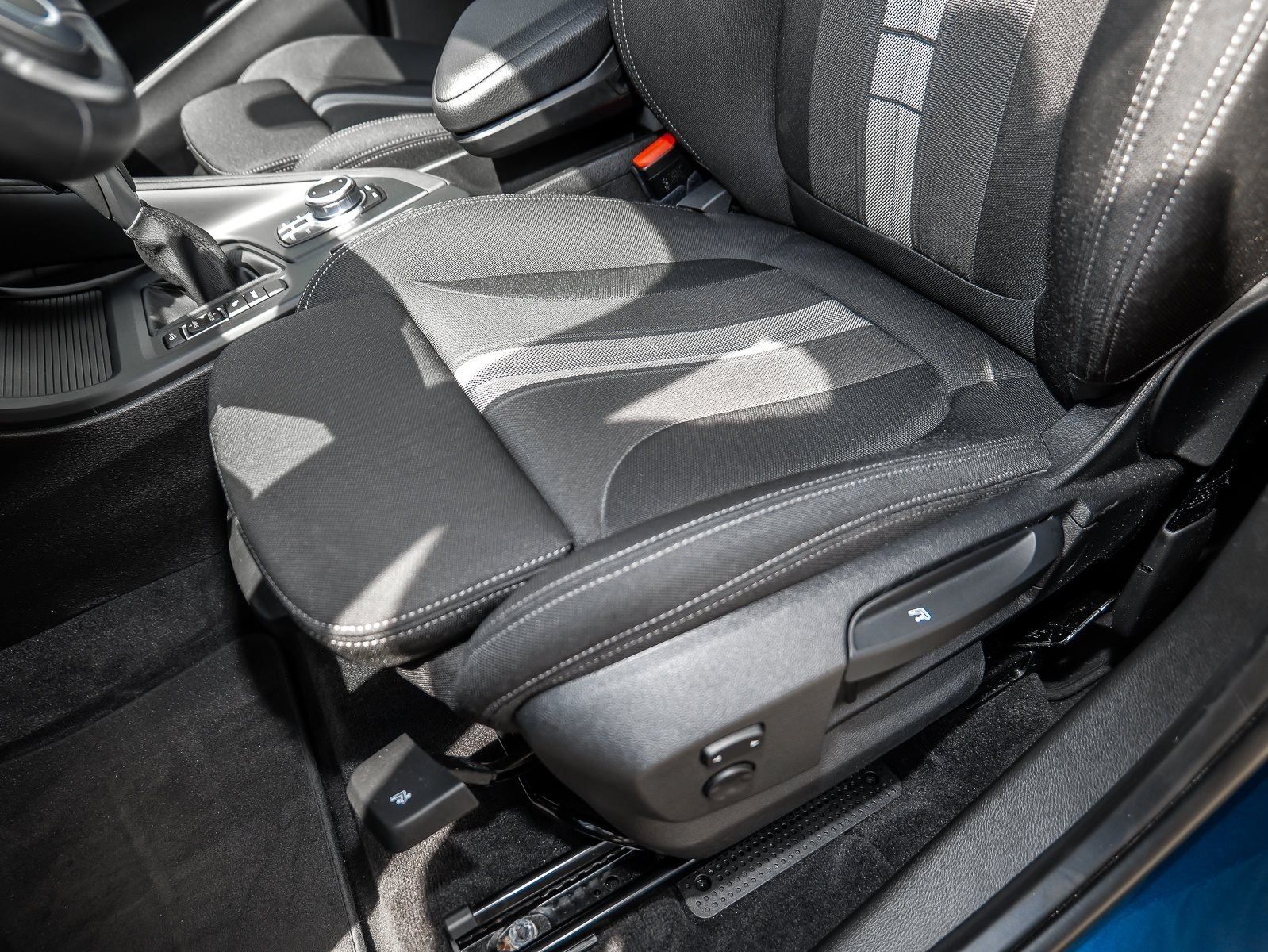 BMW X1 xDrive25e Advantage - Samsaru's Car Outlet