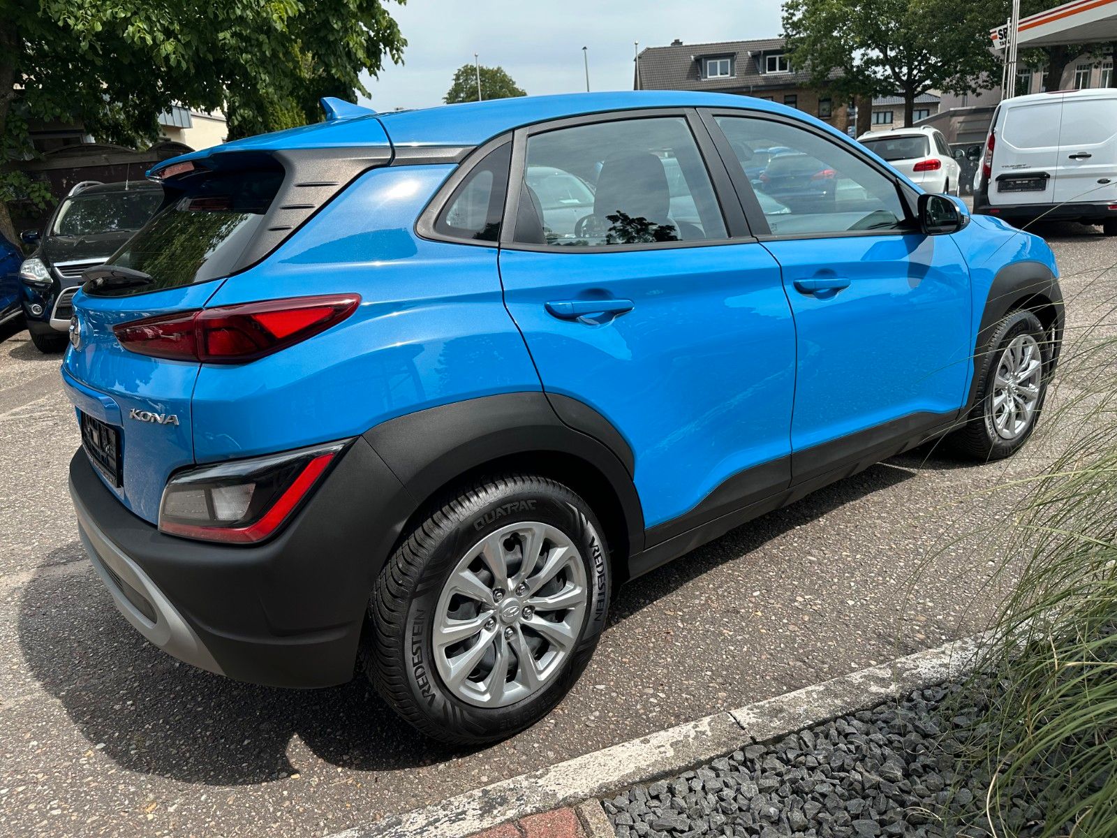 Hyundai Kona Pure 2WD - Samsaru's Car Outlet