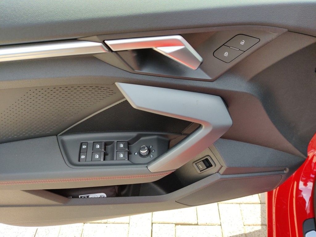 Audi A3 Sportback 30 TFSI S tronic advanced - Samsaru's Car Outlet