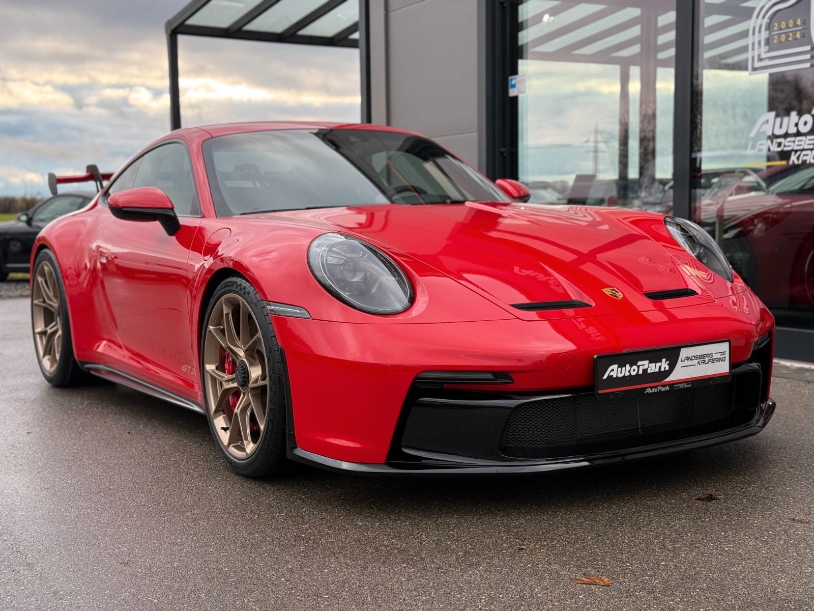 Porsche 911 GT3 - Samsaru's Car Outlet
