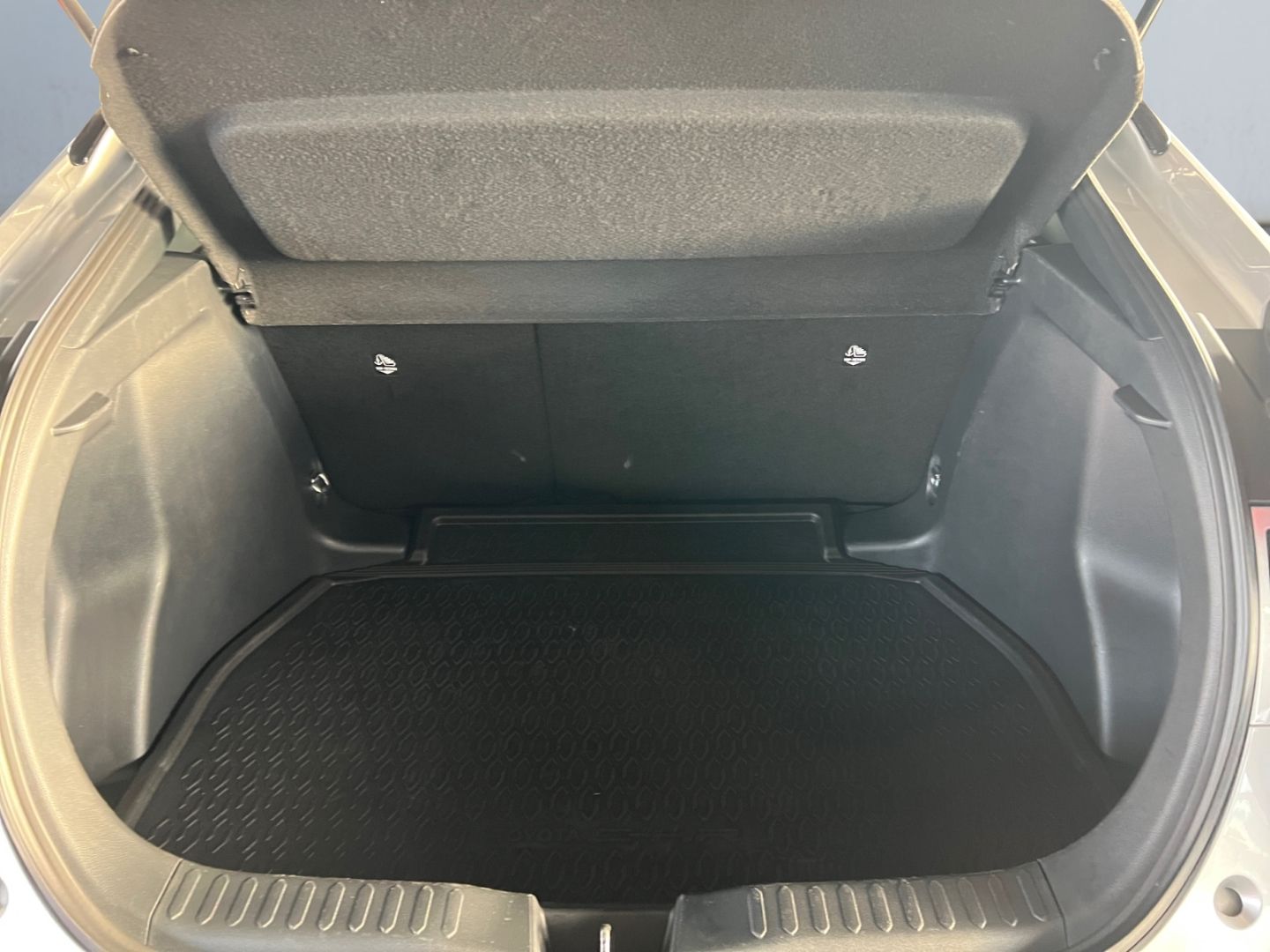Toyota C-HR 1.8 Hybrid Team D *LED*el. Heck*SHZ*CAM*ACC