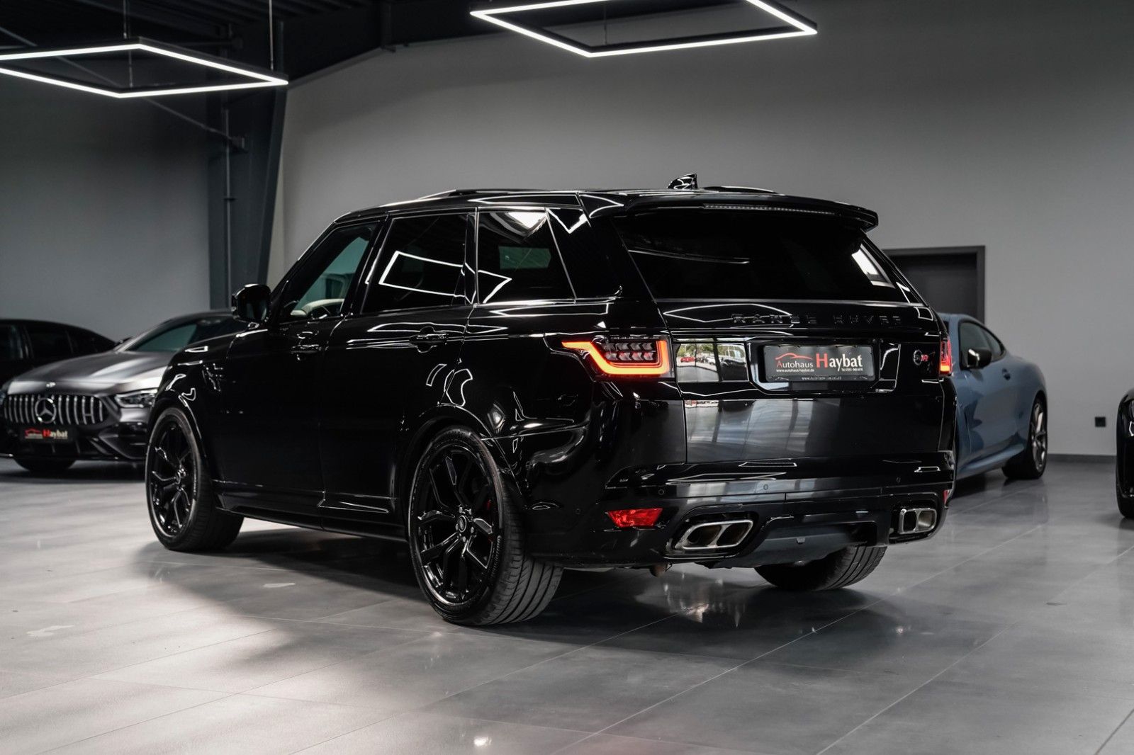 Range Rover Sport SVR - Samsaru's Car Outlet