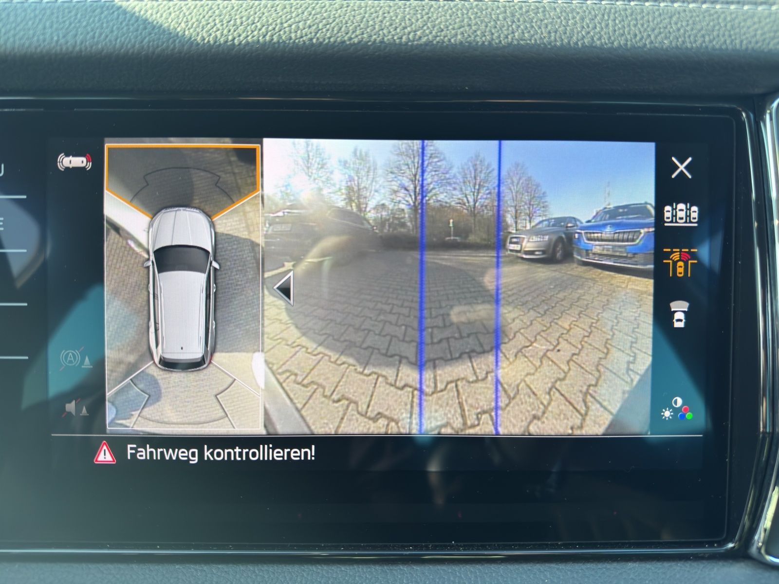 Skoda Kodiaq 2.0 TDI L&K 4x4 Navi, AHK, DCC, STHZ, Led