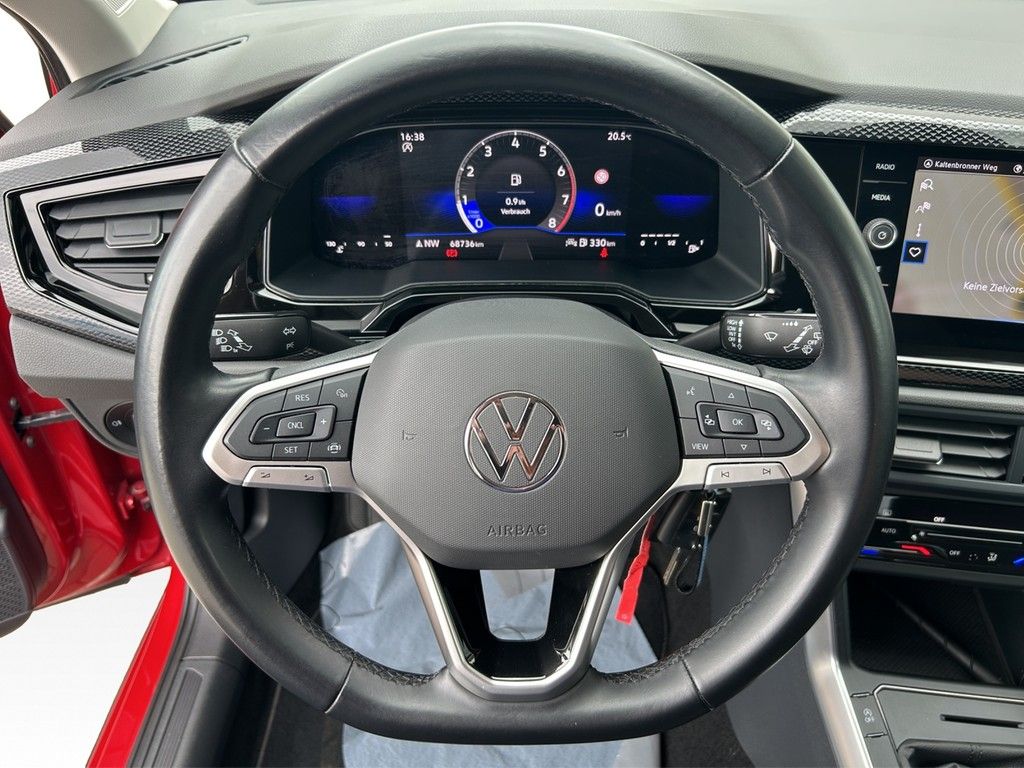 Volkswagen Taigo 1.0 TSI Life - Samsaru's Car Outlet