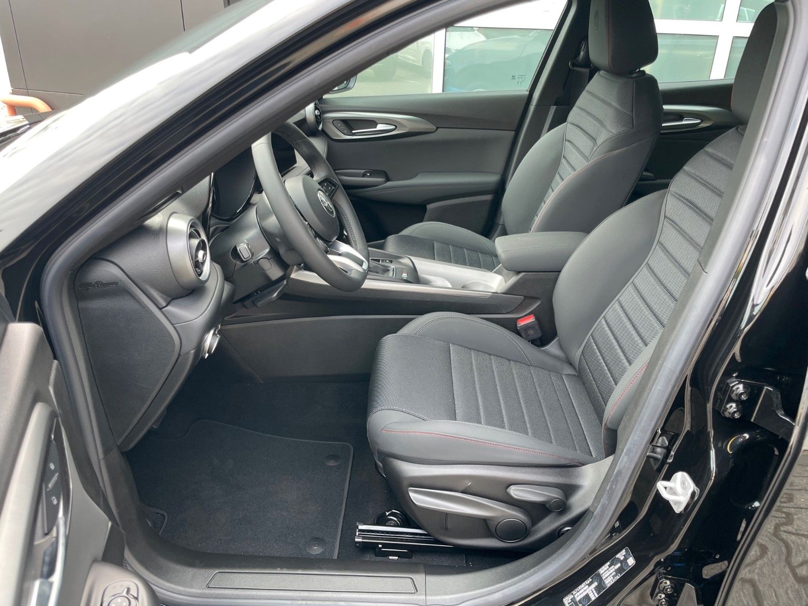 Alfa Romeo Tonale 1.5T (130PS) Hybrid SPRINT