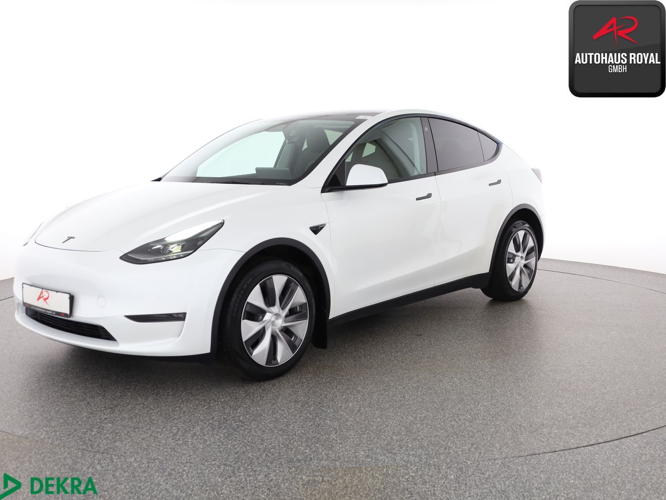 Tesla Model Y Long Range Dual AWD PANO,KEYLESS,360GRAD