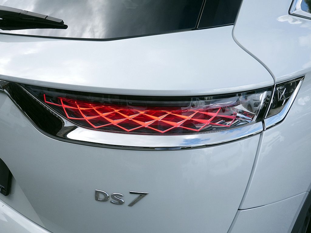 DS Automobiles DS 7 Crossback E-Tense Rivoli 4x4 ACC LED PANO