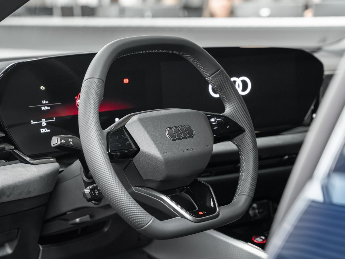 Audi A5 Limousine S-Line Black TFSI quattro TECH PLUS