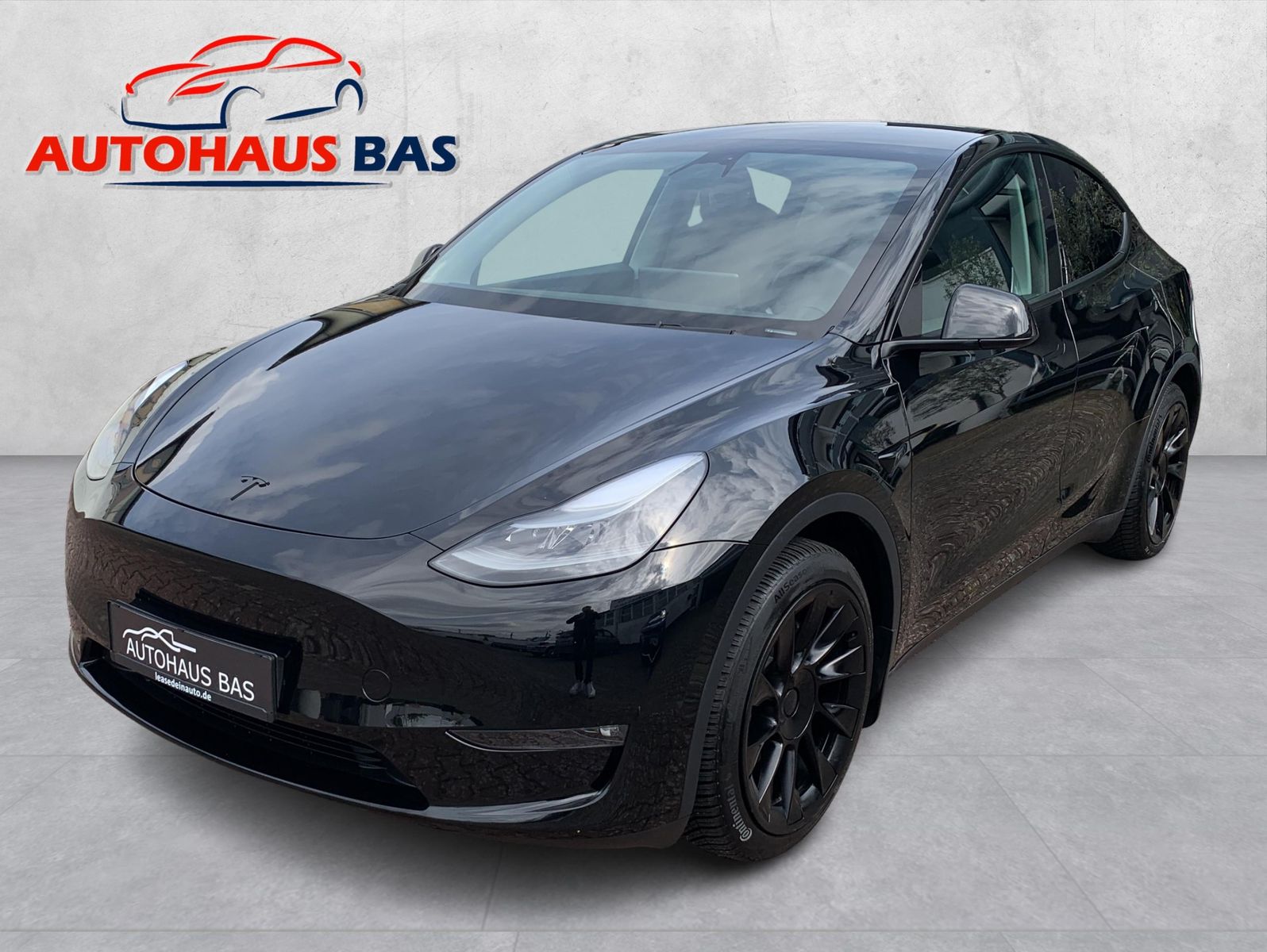 Tesla Model Y Long Range AWD* 1.Hand * Mwst ausweisbar