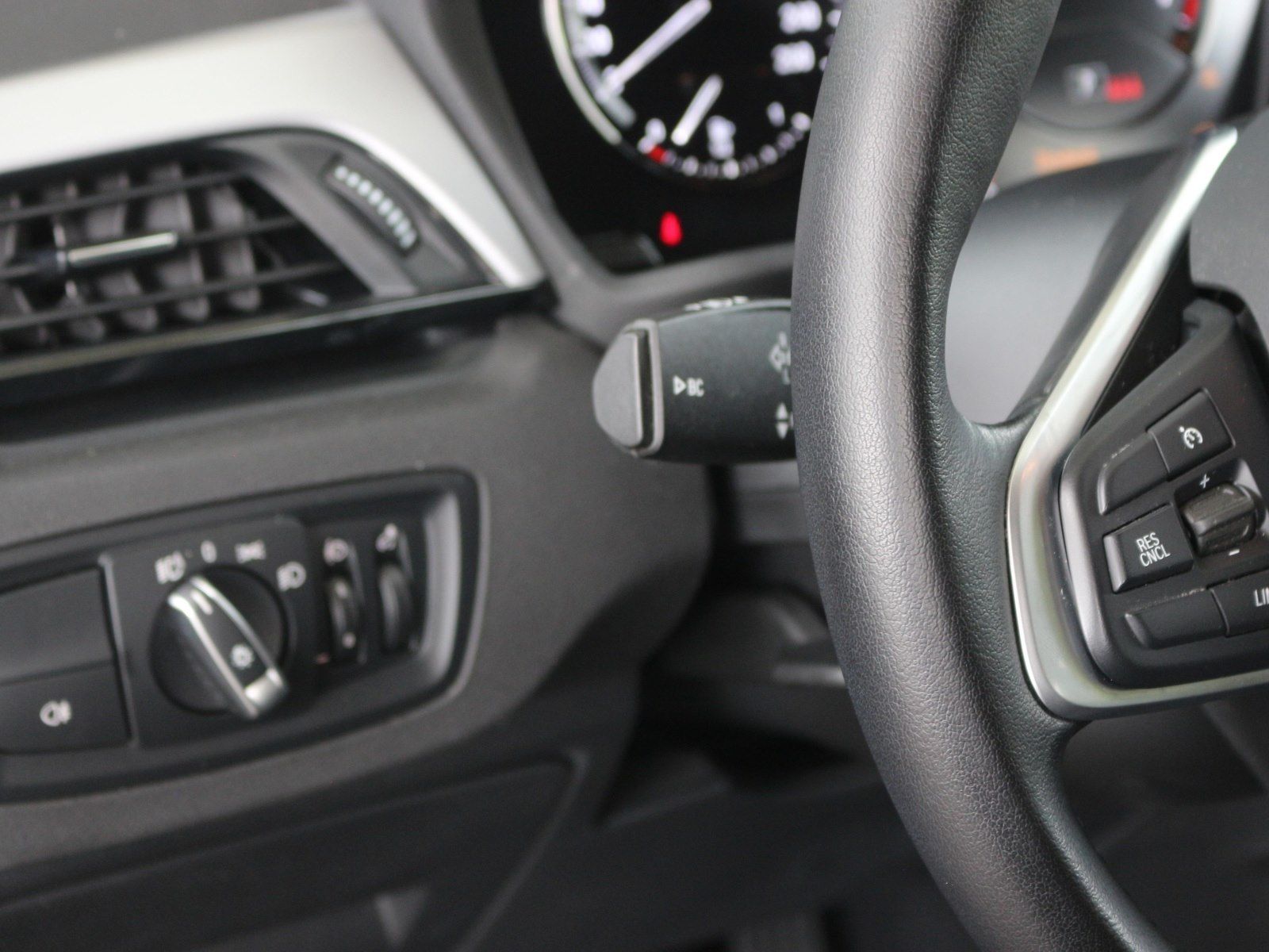 BMW X1 xDrive25e Advantage - Samsaru's Car Outlet