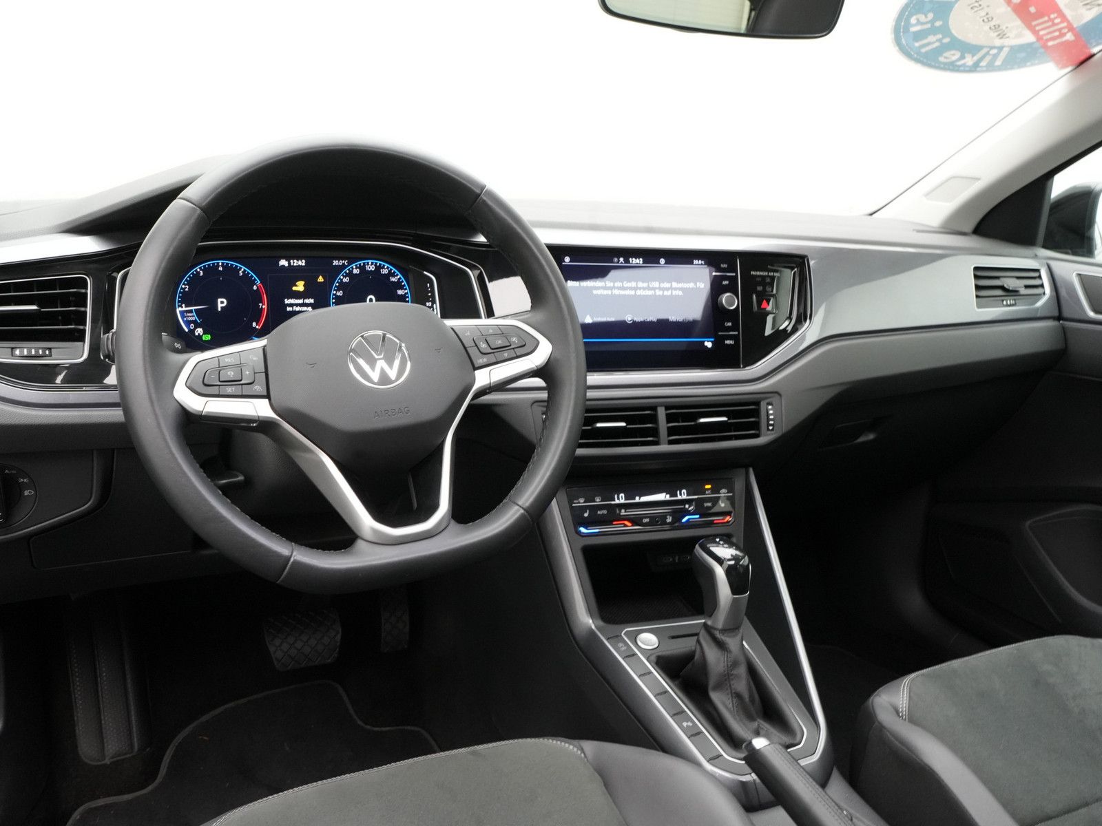 Volkswagen Polo Style DSG PANO MATRIX LEDER KAM ACC CARPLAY