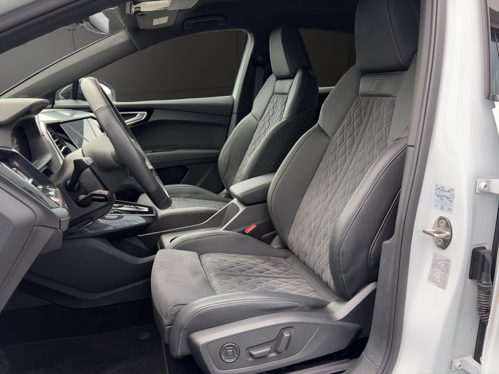 Audi Q4 Sportback 50 e-tron q. S line SONOS+AHK+Matri