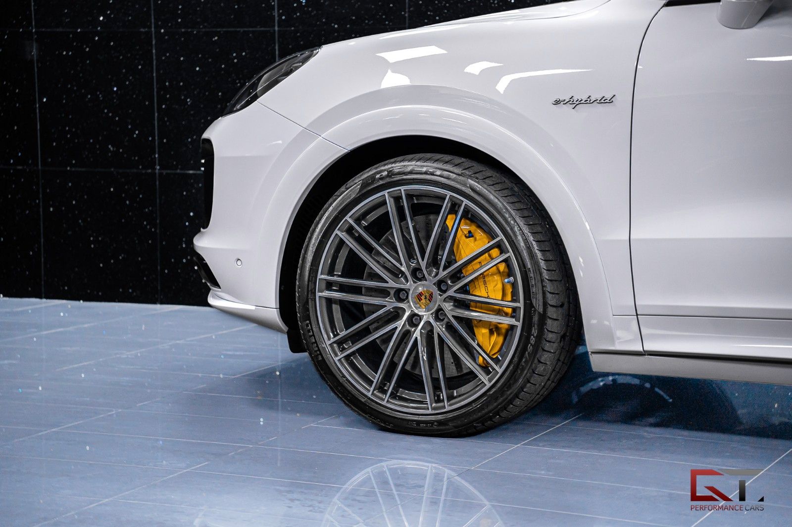 Porsche Cayenne Turbo S E-Hyb Coupé VAT Keramik SpDesign