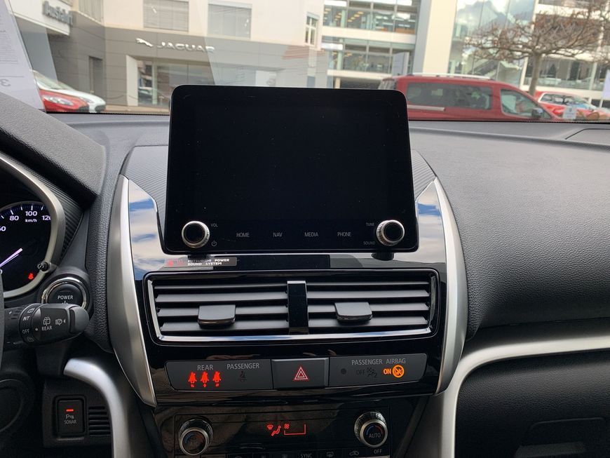 Mitsubishi Eclipse Cross Plug-In Hybrid 4WD Select