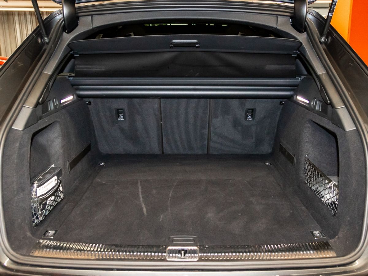 Audi A4 Avant 40 TFSI advanced - Samsaru's Car Outlet