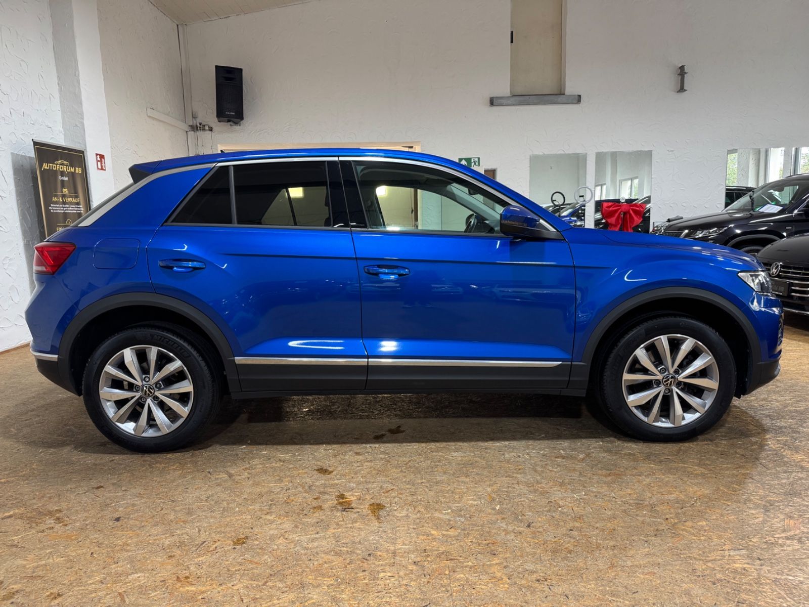 Volkswagen T-Roc Style 2.0 TDI DSG - Samsaru's Car Outlet