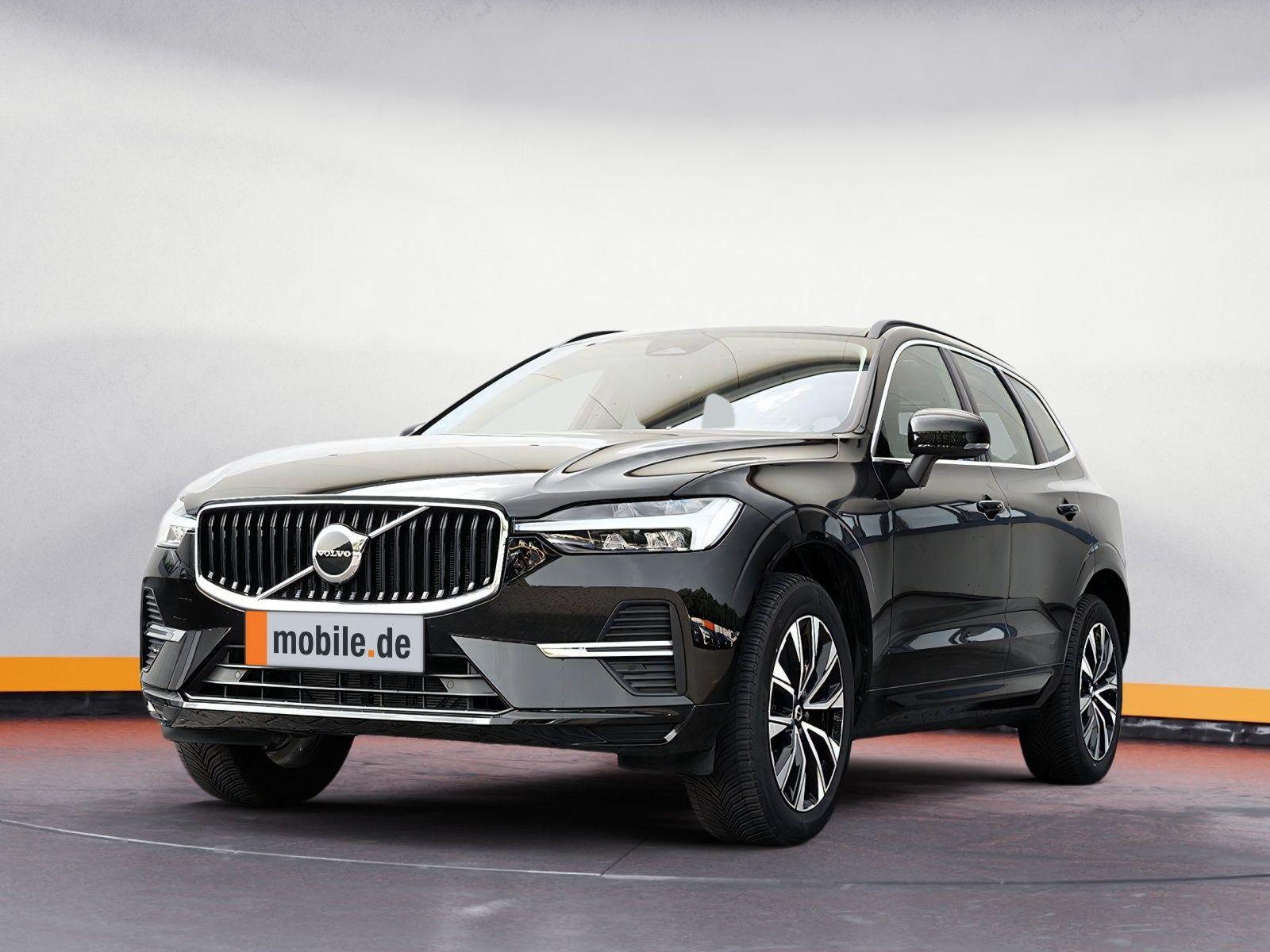 Volvo XC60 B4 Core - Samsaru's Car Outlet