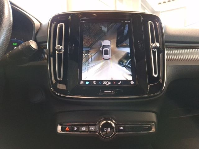 Volvo XC40 Pure Electric P8 AWD R-Design Vollausstattu