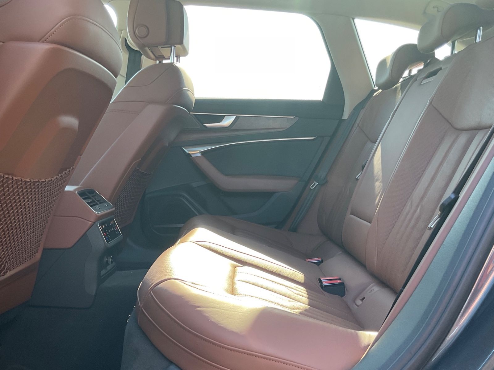 Audi A6 Av.50 TDI quattro S Line - Samsaru's Car Outlet