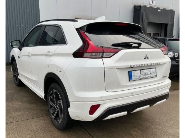 Mitsubishi Eclipse Cross Plus Select Black Hybrid 4WD 2.4 M