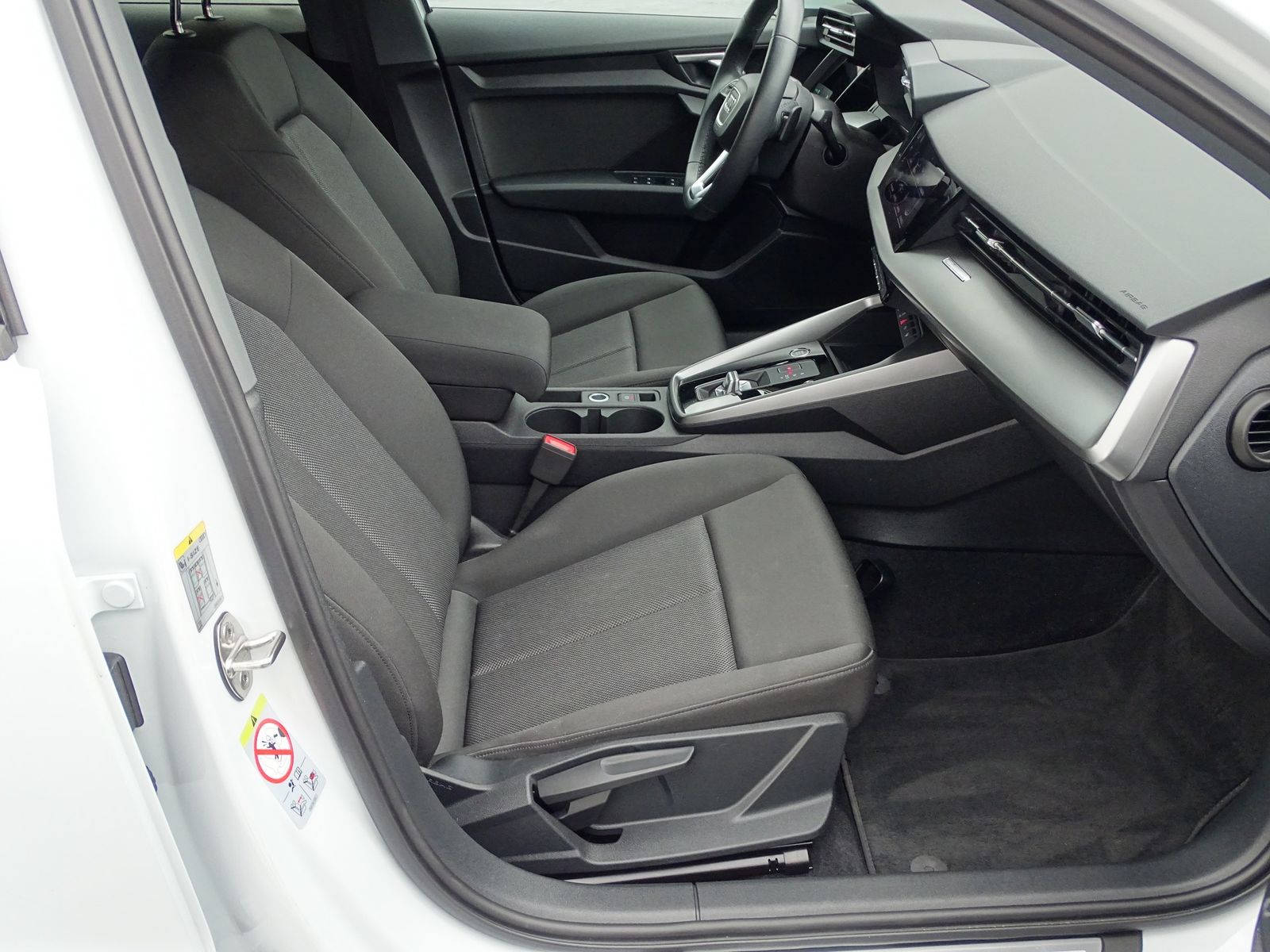 Audi A3 Sportback 35 2.0 TDI - Samsaru's Car Outlet