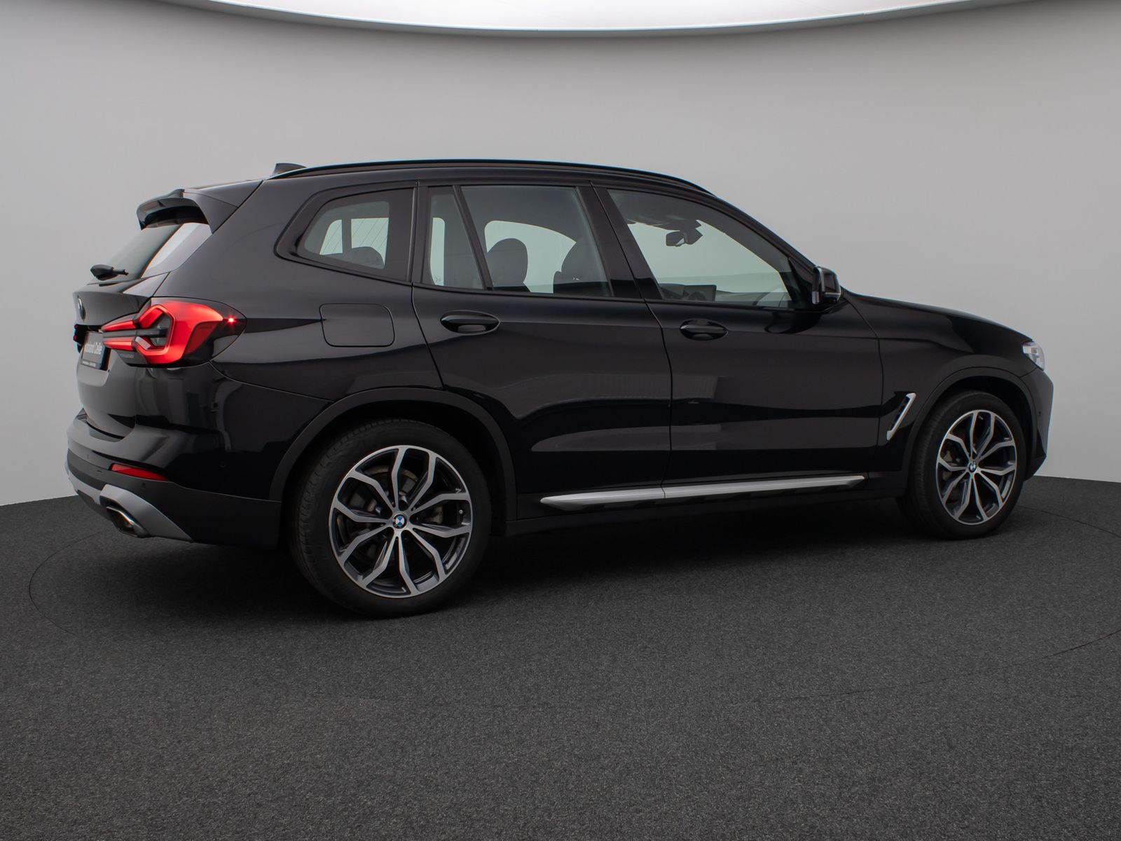 BMW X3 xD30d - Samsaru's Car Outlet
