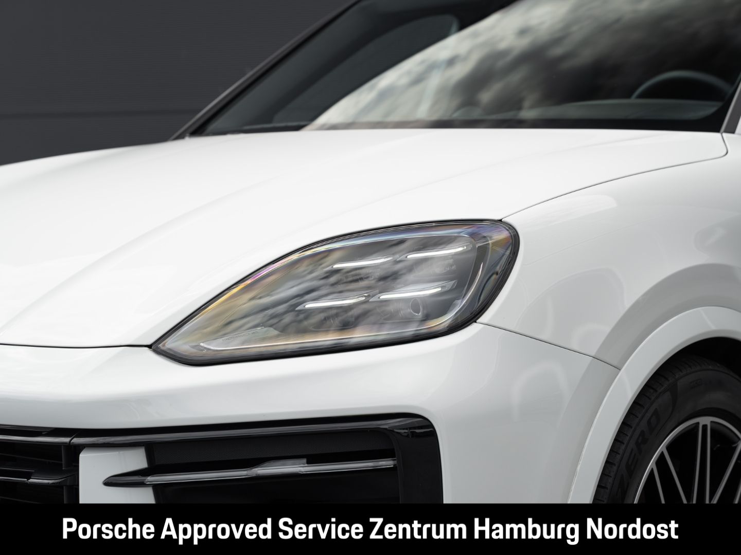 Porsche Cayenne E-Hybrid Coupe Sport Chrono Matrix-LED