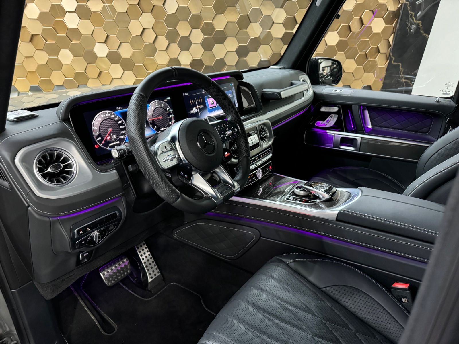 Mercedes-Benz G 63 AMG - Samsaru's Car Outlet