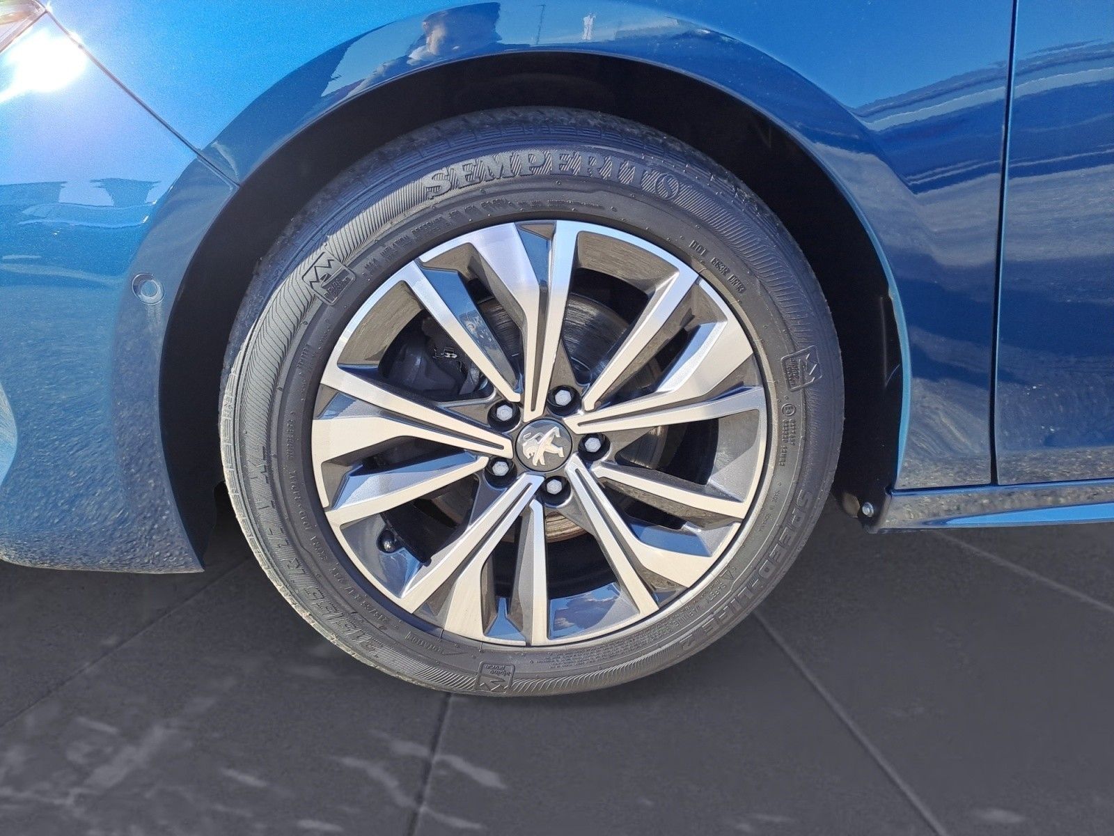 Peugeot 508 BlueHDi 130 EAT8 Allure Pack - Samsaru's Car Outlet