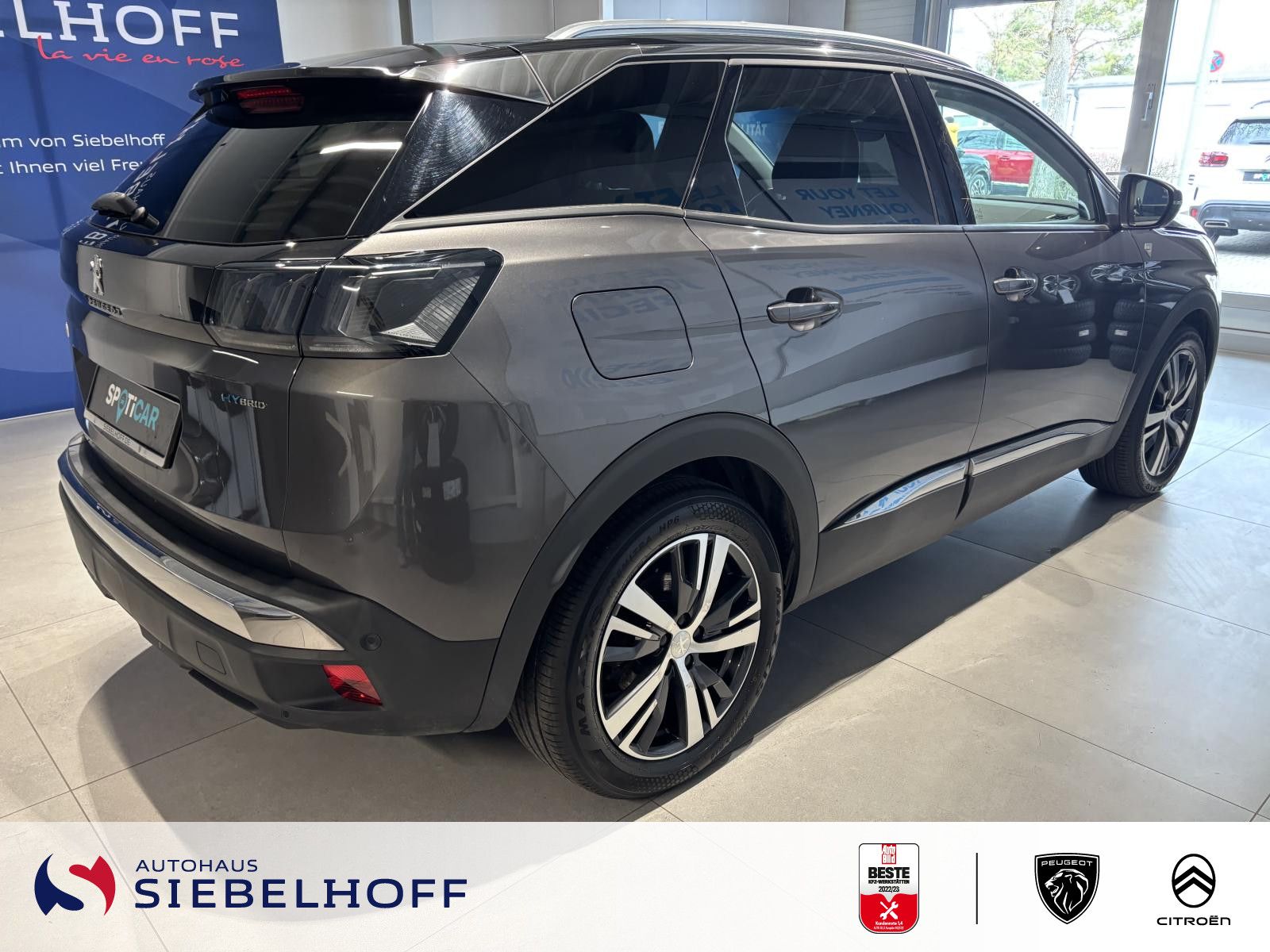Peugeot 3008 Roadtrip HYBRID 225 e-EAT8