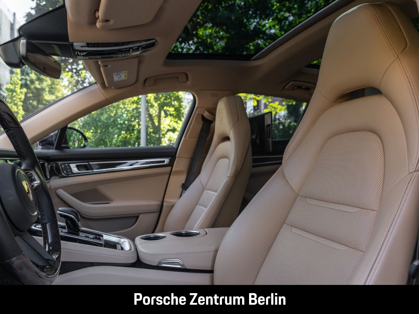 Porsche Panamera 4 E-Hybrid Platinum Edition InnoDrive