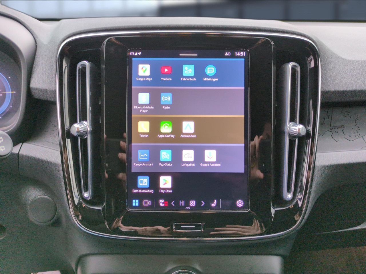 Volvo XC40 Recharge Plus Pure Electric 2WD Bluetooth