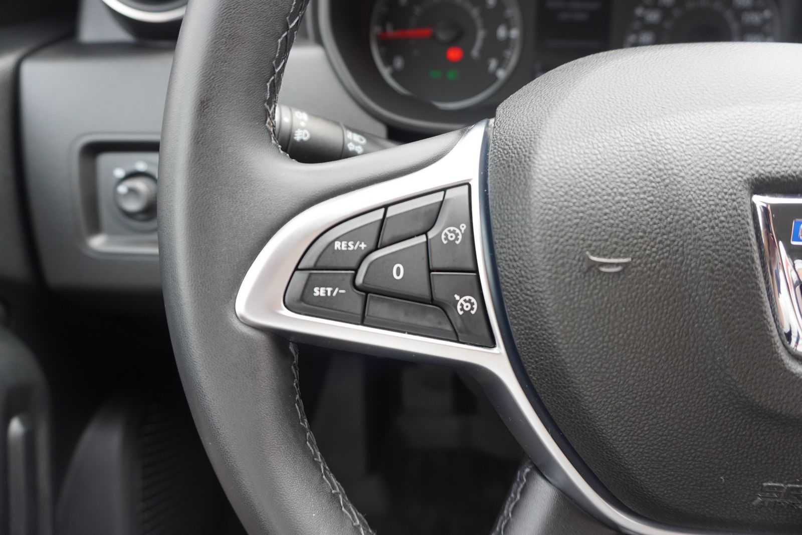 Dacia Duster II 1.0 TCe 90 Comfort - Samsaru's Car Outlet