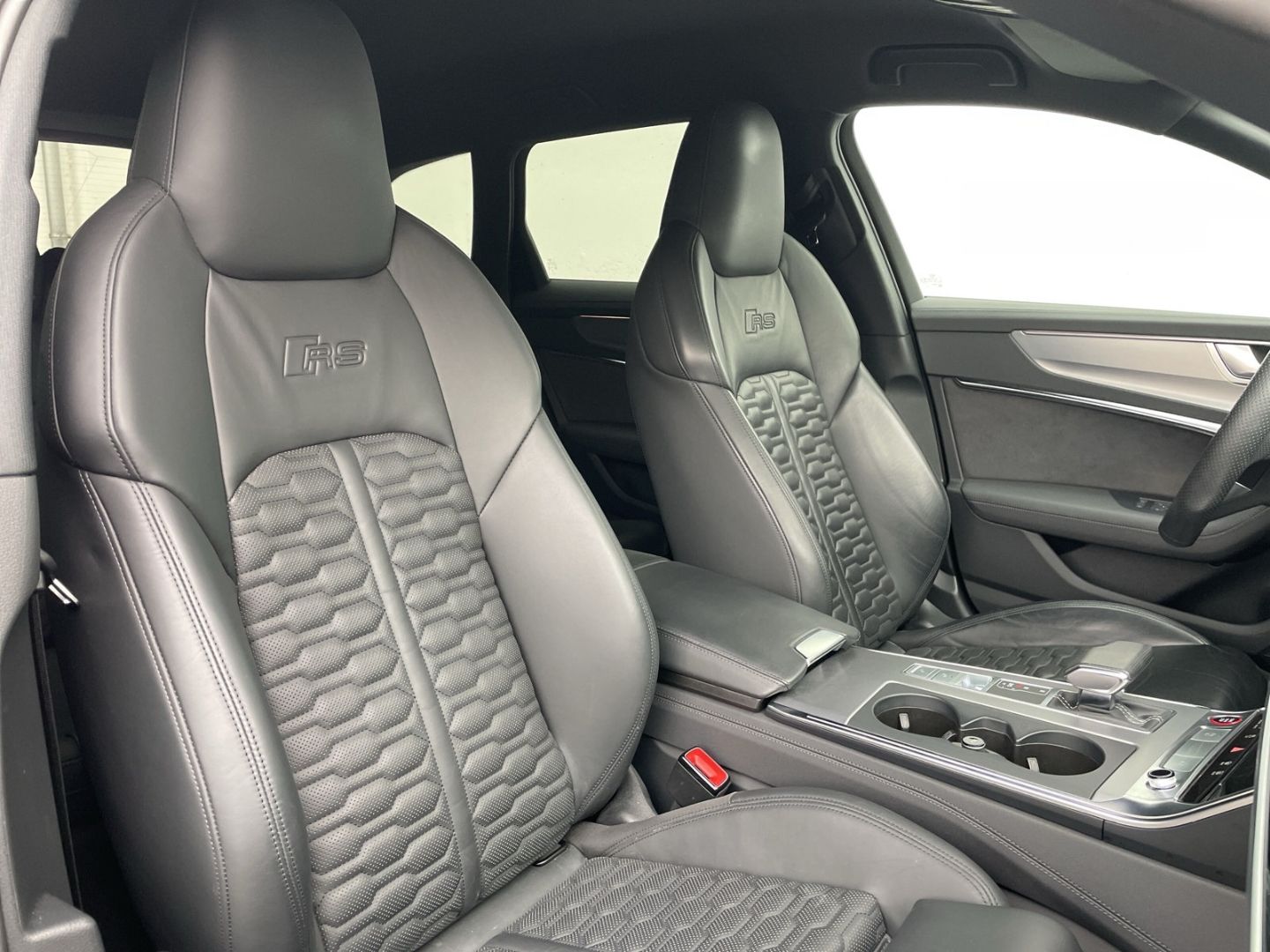 Audi RS6 Avant AHK/B&O/RS-AGA/Matrix/AIR susp/280km/h