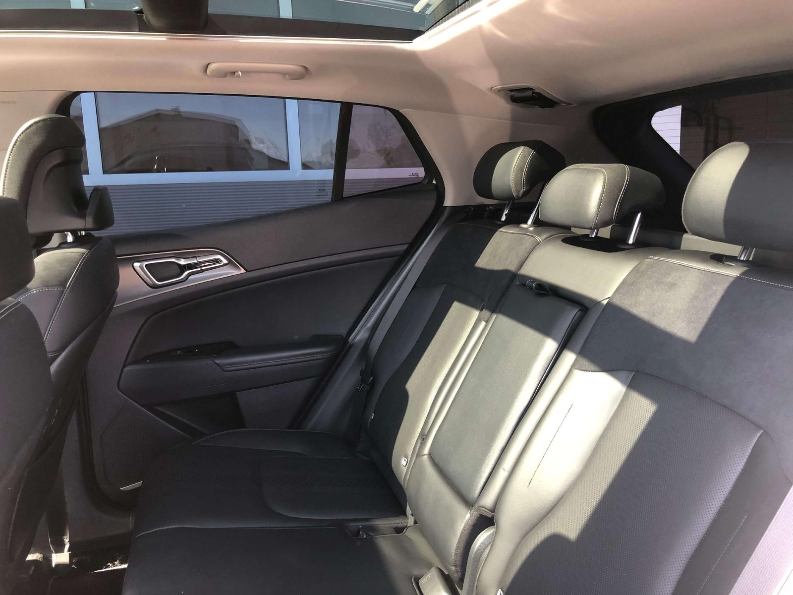 Kia Sportage Spirit 1.6T HEV AWD - Samsaru's Car Outlet