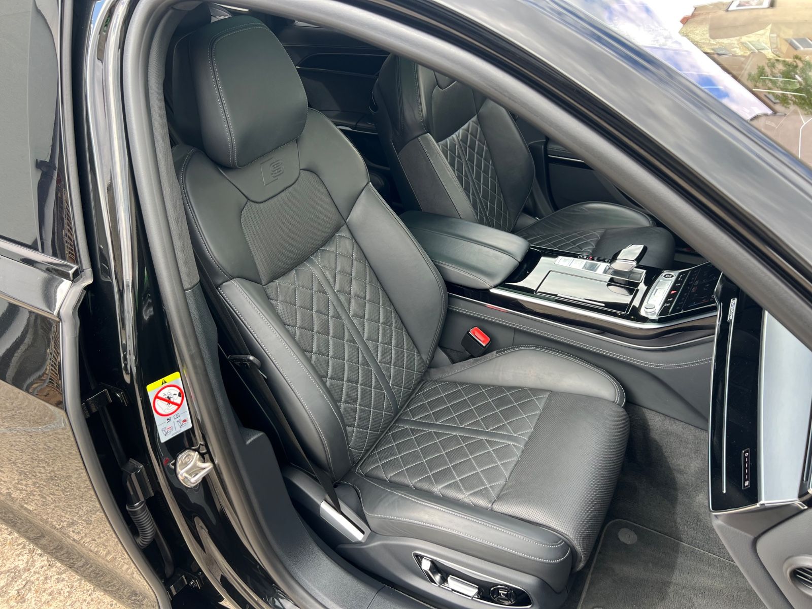 Audi A8 60 TFSI e quattro S line,Matrix,Pano.HUD. TV
