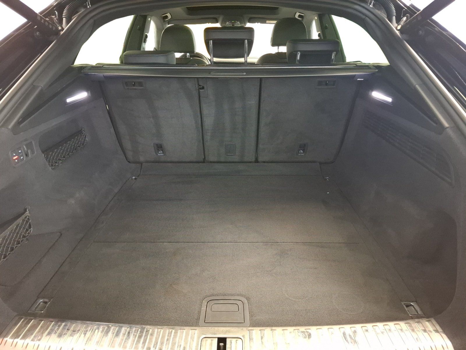 Audi Q8 50 TDI quattro S-Line 360 Pano B&O STH ACC AH