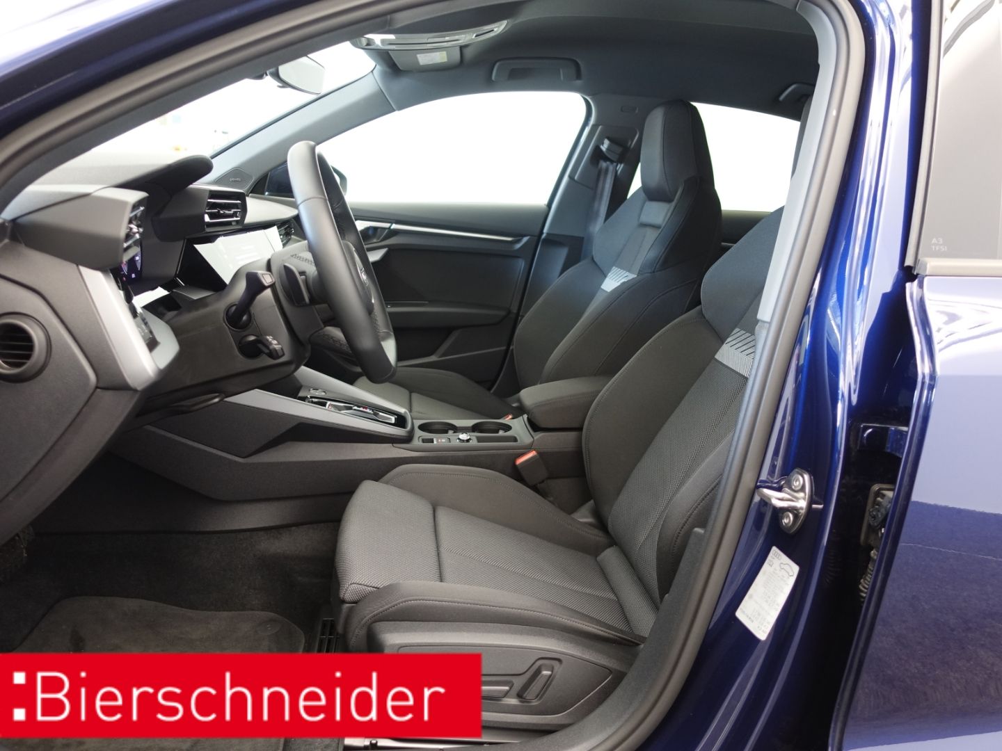 Audi A3 Limousine 35 TFSI S tronic advanced - Samsaru's Car Outlet