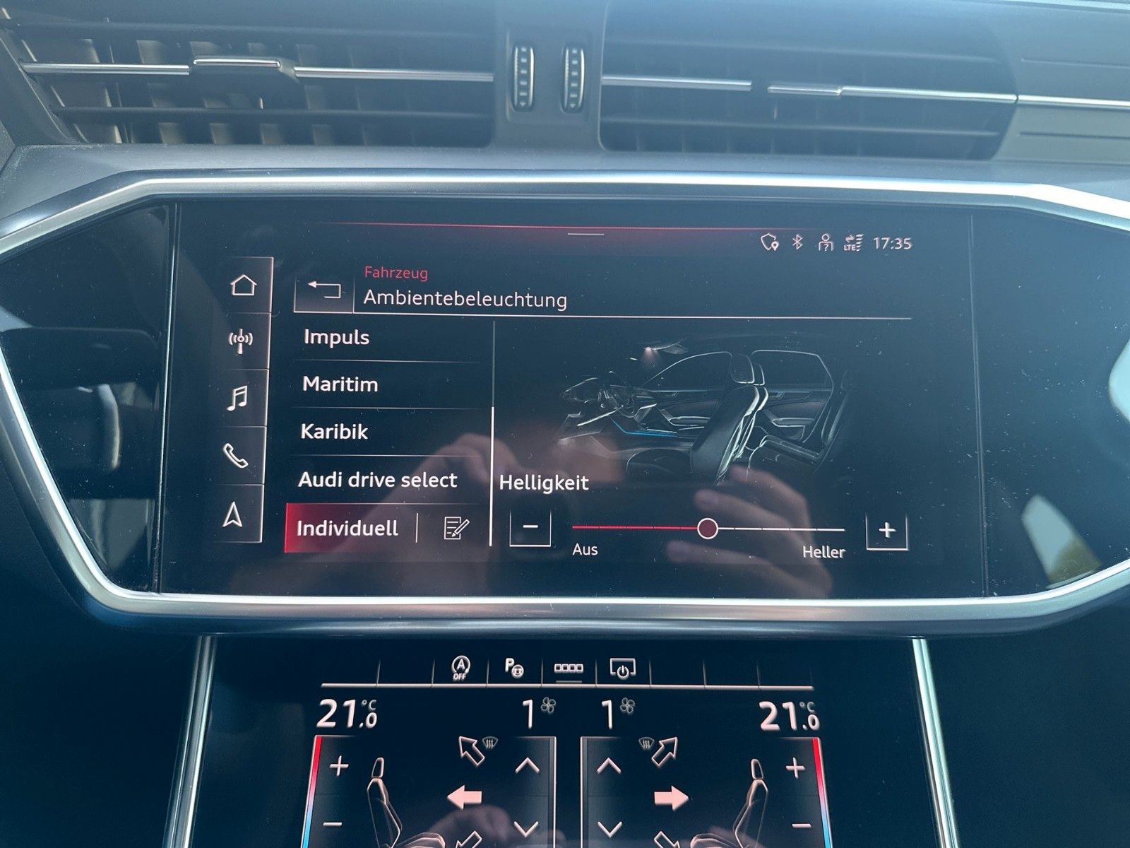 Audi RS6 Avant 4.0 TFSI quattro 22" Laser/B&O/Valcona