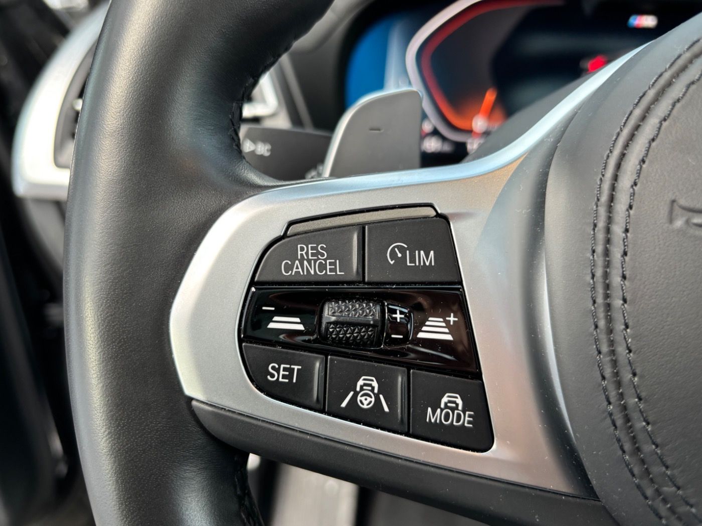 BMW X3 xDrive30i M-Sport StandHz/AHK GARANTIE-11/29