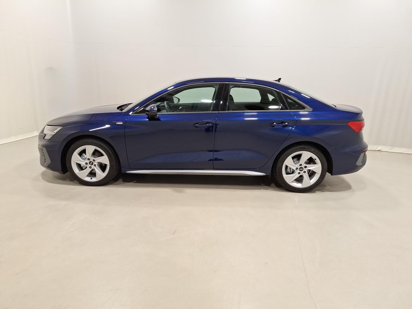 Audi A3 2.0 TDI 35 S tronic S-line ACC|Sound|Navi|LED