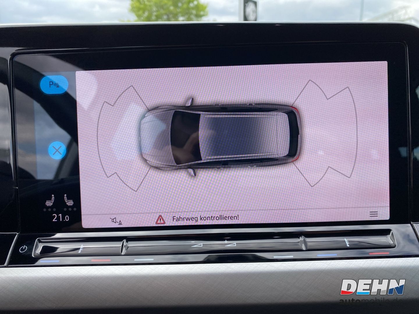 Volkswagen Golf Variant VIII 1.0 ETSI MHD DSG Life - Samsaru's Car Outlet