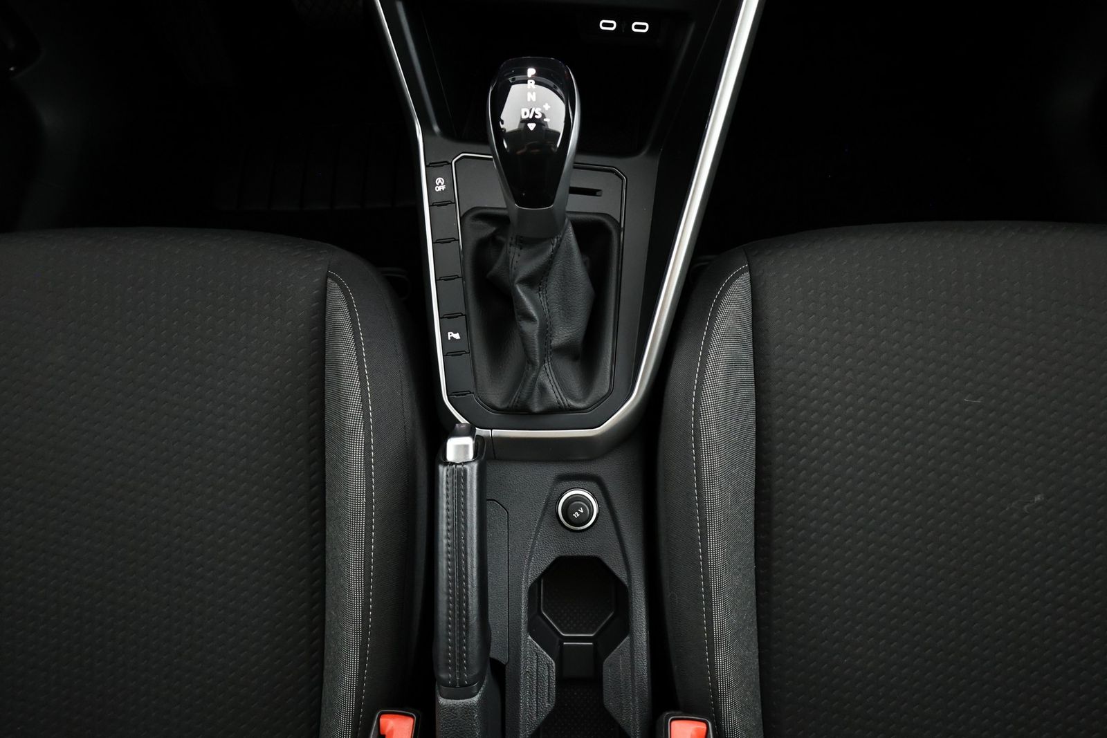 Volkswagen Taigo 1.0 TSI Life - Samsaru's Car Outlet