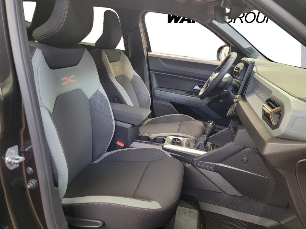 Dacia Duster Extreme TCe 130 4x4 - Samsaru's Car Outlet