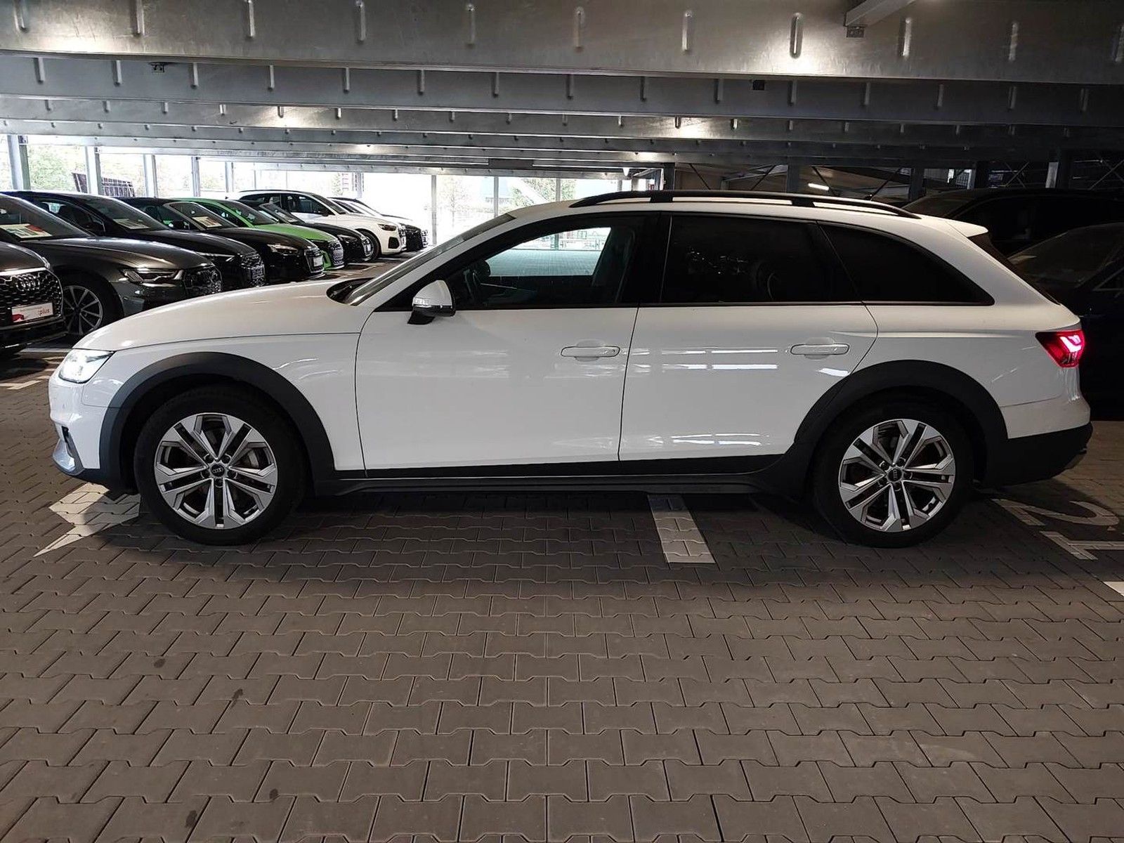 Audi A4 40 TDI Allroad quattro AHK Led Navi RFK Leder